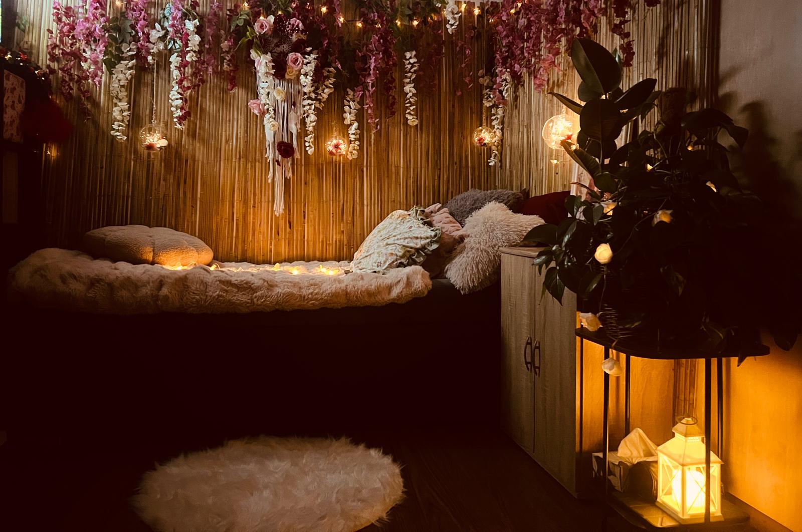 Massage space - bamboo wall