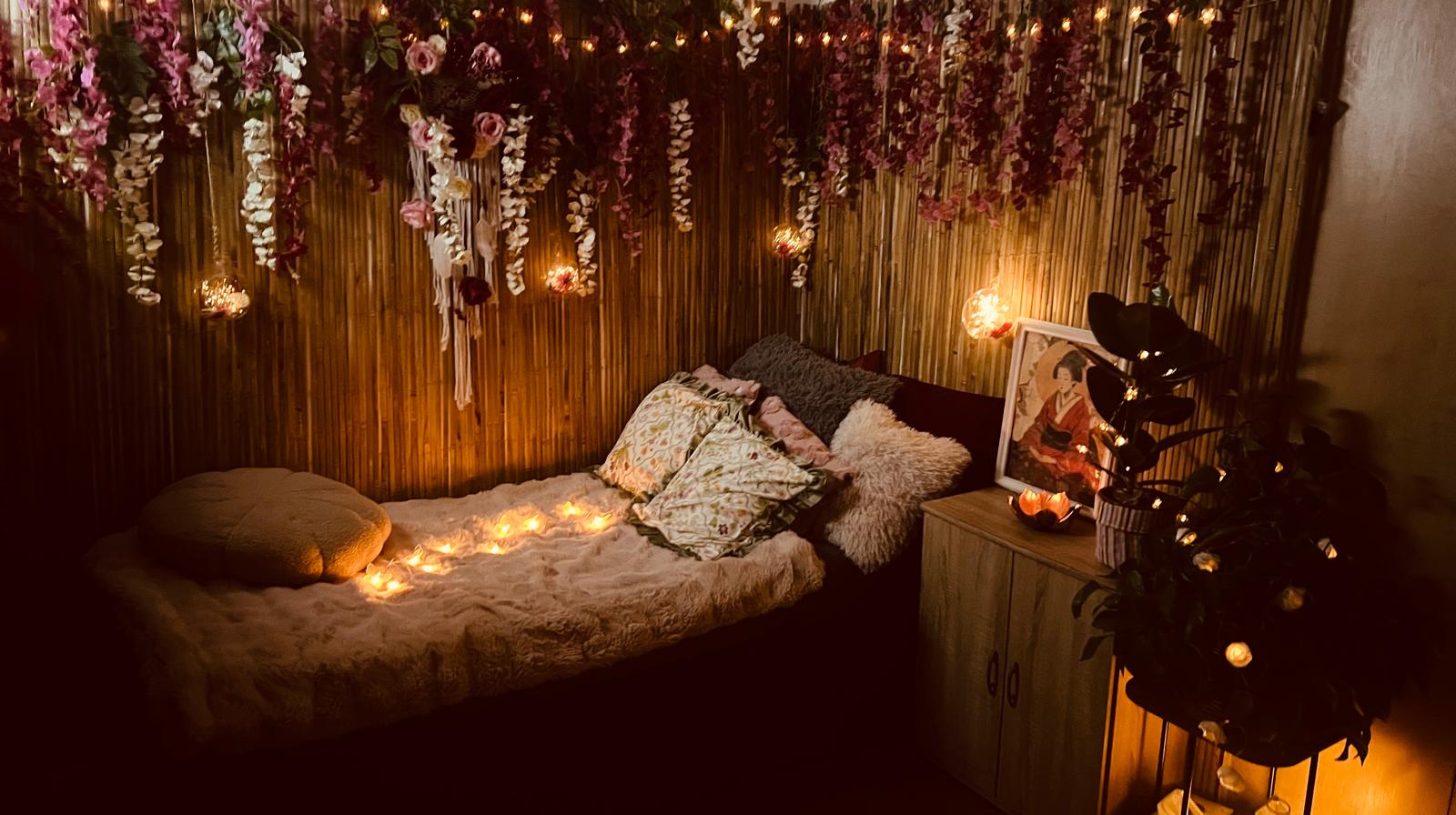 Massage space - flowers and lantern